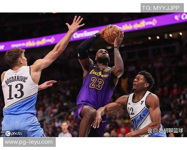 詹姆斯荣膺1月7日NBA最佳球员直播吧评选引发热议